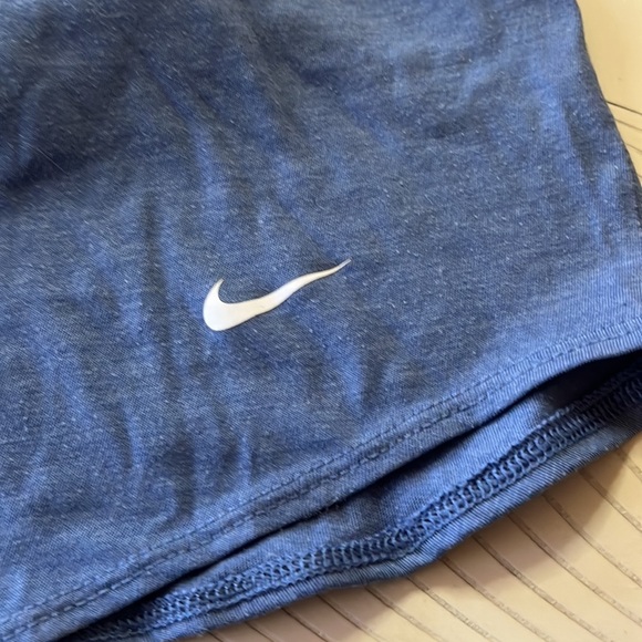 Nike Blue Flowy Tank W/ Strappy Back Size Small - Picture 4 of 4